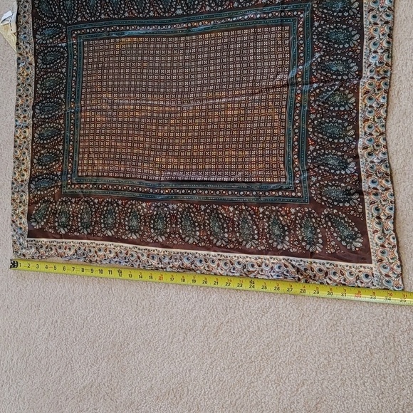 Nwt Beautiful Paisley & Geometric Print Scarf - Picture 11 of 12